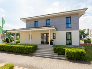 Fertighaus Florenzo - MH Bad Vilbel von Büdenbender Hausbau, Stadtvilla Außenansicht 2