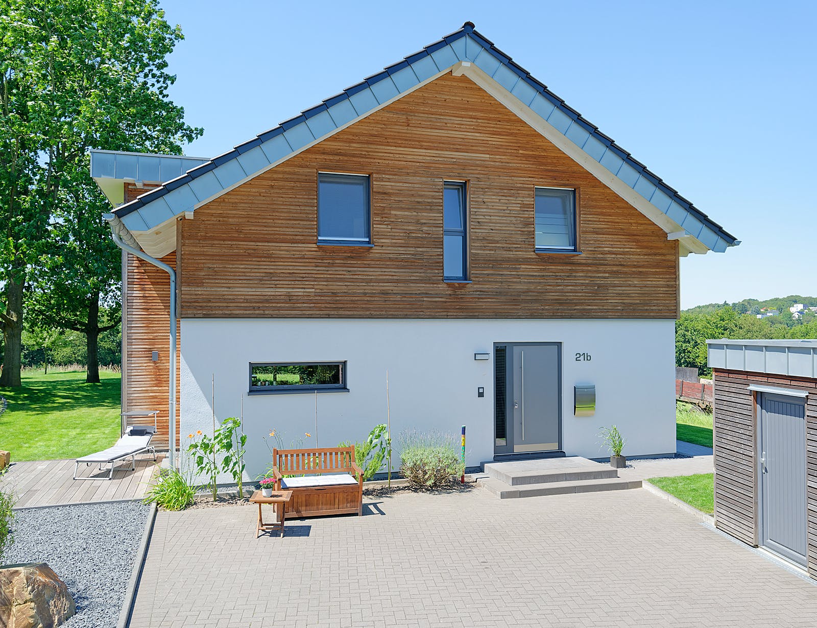 Fertighaus F160 - Faber von Fluck Holzbau Schlüsselfertig ab 480000€, Satteldach-Klassiker Außenansicht 2