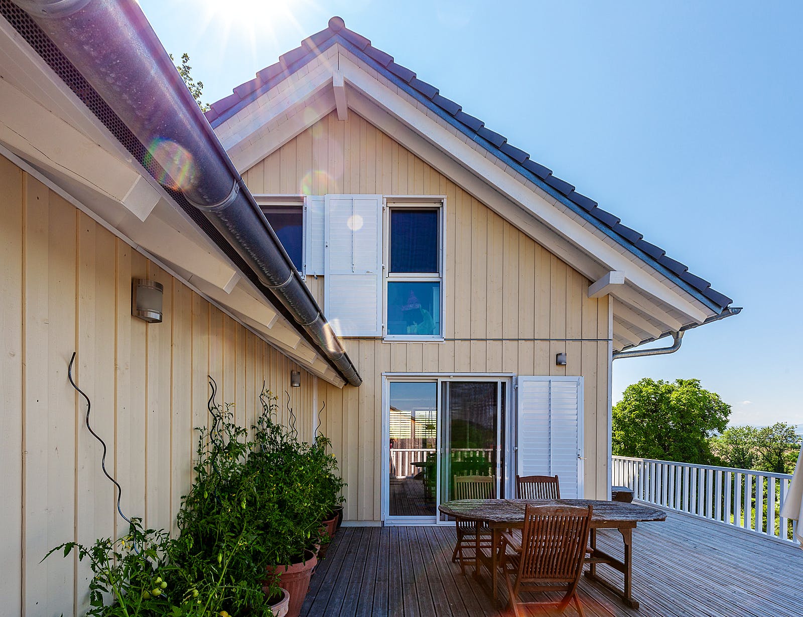 Fertighaus F220 - Pfeiffer von Fluck Holzbau Schlüsselfertig ab 550000€, Satteldach-Klassiker Außenansicht 3