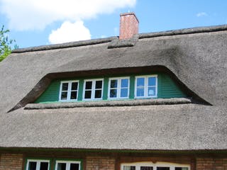 Fertighaus Ratzeburger See von Fuhrberger Zimmerei Betriebsges. mbH, Fachwerk Außenansicht 8