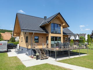 Blockhaus Köterbergblick von Fullwood Wohnblockhaus Ausbauhaus ab 190000€, Blockhaus Außenansicht 4