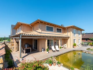 Blockhaus Provence von Fullwood Wohnblockhaus Ausbauhaus ab 660000€, Blockhaus Außenansicht 1