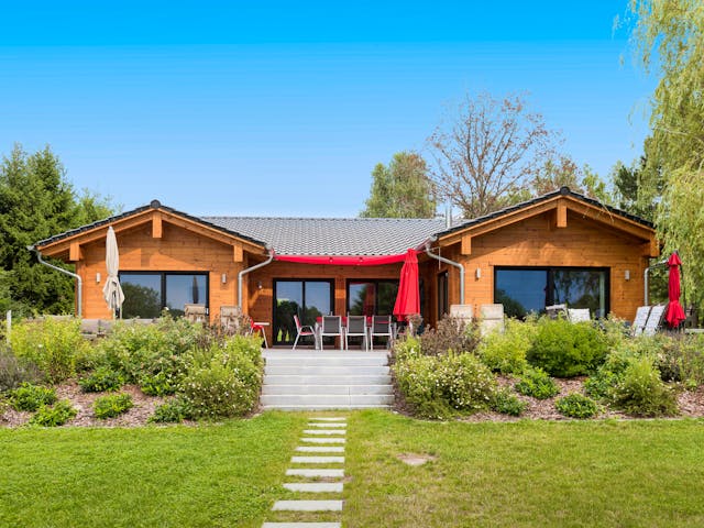 Blockhaus Seeblick von Fullwood Wohnblockhaus Ausbauhaus ab 390000€, Bungalow Außenansicht 1 Blockhaus Seeblick von Fullwood Wohnblockhaus Ausbauhaus ab 390000€, Bungalow Außenansicht 1