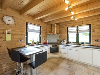 Blockhaus Wiesengrund von Fullwood Wohnblockhaus Bausatzhaus ab 320000€, Blockhaus Innenansicht 6