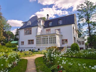 Großes Einfamilienhaus