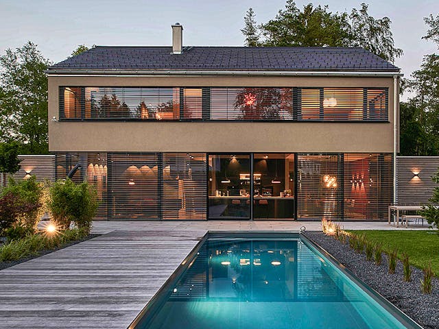 Fertighaus Das Architektenhaus B53 von GRUBER.HAUS, Satteldach-Klassiker Außenansicht 1 Fertighaus Das Architektenhaus B53 von GRUBER.HAUS, Satteldach-Klassiker Außenansicht 1