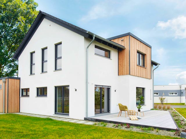 Fertighaus Günzburg von Fingerhut Haus Schlüsselfertig ab 565278€, Satteldach-Klassiker Außenansicht 1 Fertighaus Günzburg von Fingerhut Haus Schlüsselfertig ab 565278€, Satteldach-Klassiker Außenansicht 1