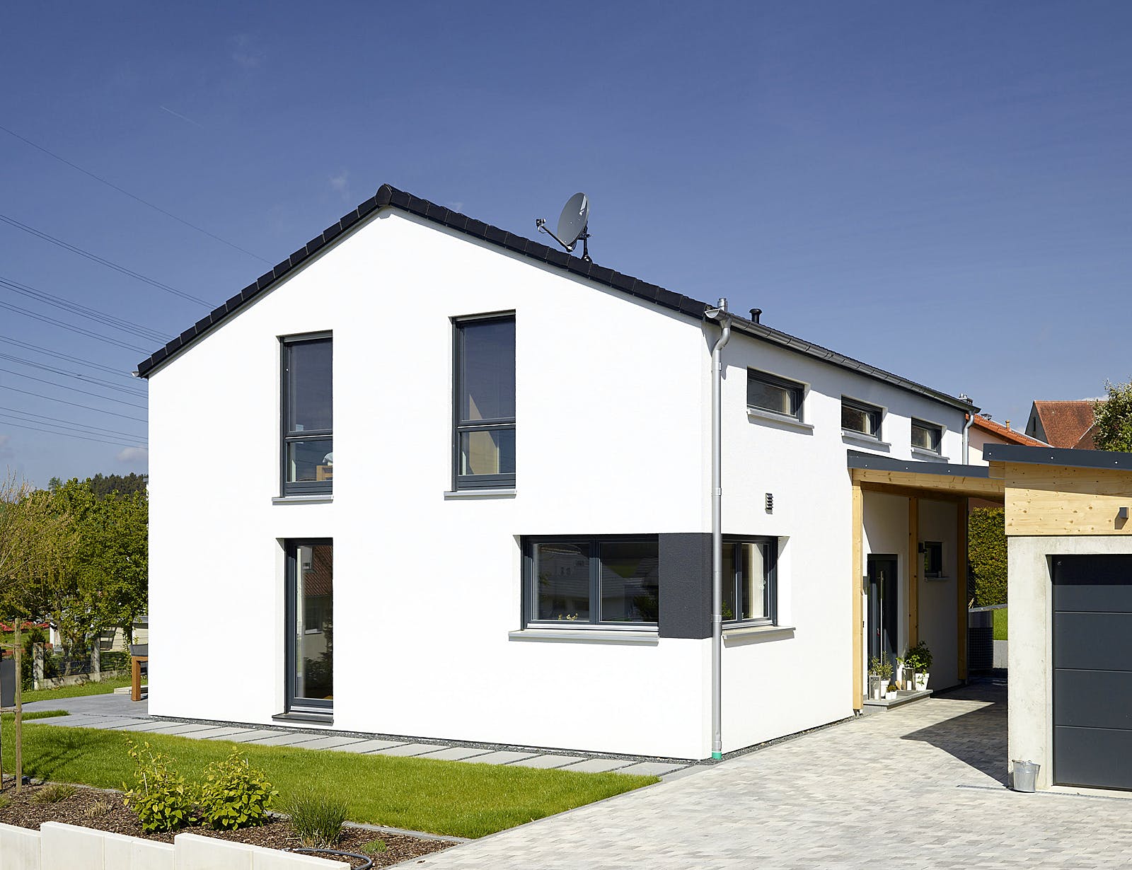 Fertighaus Hoheneck von GUSSEK HAUS Schlüsselfertig ab 512300€, Satteldach-Klassiker Außenansicht 1