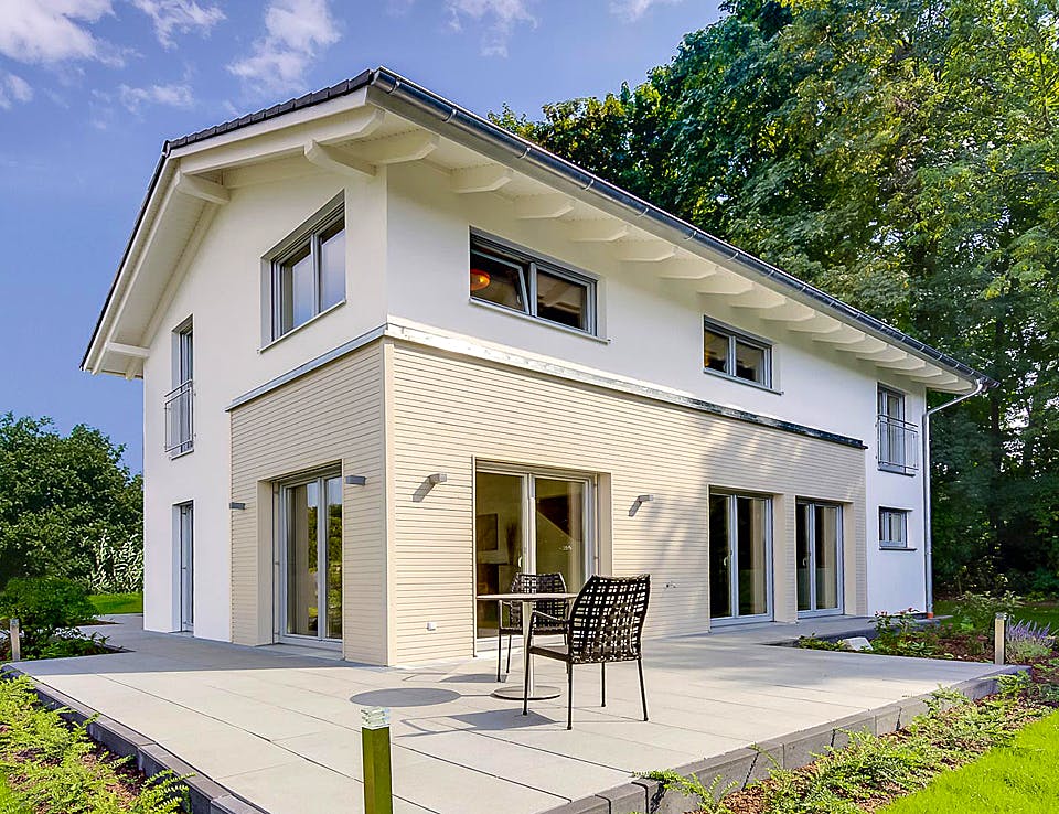 Fertighaus Haas MH Bad Vilbel J 142 von Haas-Fertigbau Ausbauhaus ab 331000€, Satteldach-Klassiker Außenansicht 1