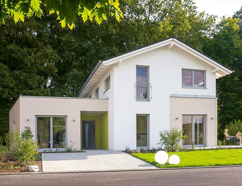 Fertighaus Haas MH Bad Vilbel J 142 von Haas-Fertigbau Ausbauhaus ab 331000€, Satteldach-Klassiker Außenansicht 2