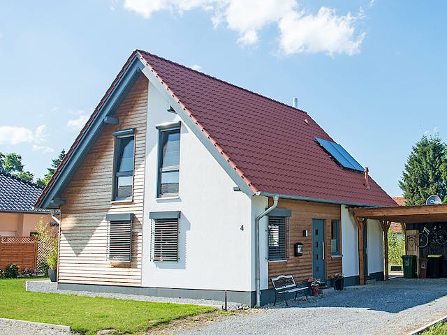 Fertighaus Kompaktes Einfamilienhaus für Kostenbewusste von Hausbau Heggemann Schlüsselfertig ab 350000€, Außenansicht 1