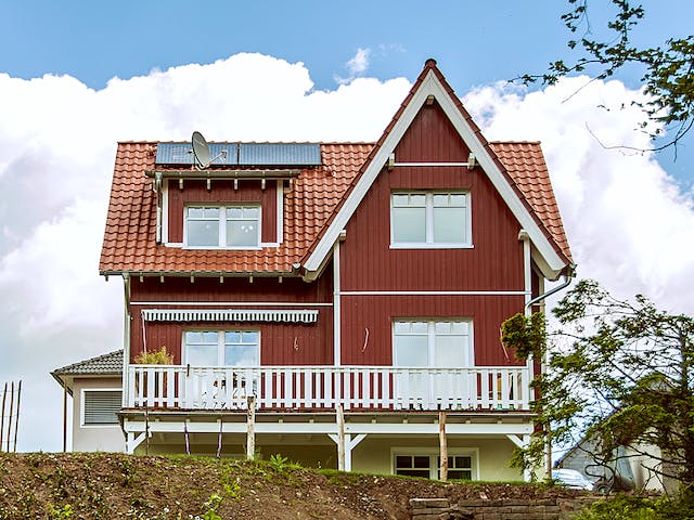 Fertighaus Orginalgetreues Schwedenhaus in Rösrath von Hausbau Heggemann Schlüsselfertig ab 470000€, Außenansicht 2