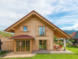 Blockhaus B155 Krank von Frammelsberger R. Ingenieur-Holzbau, Blockhaus Außenansicht 3