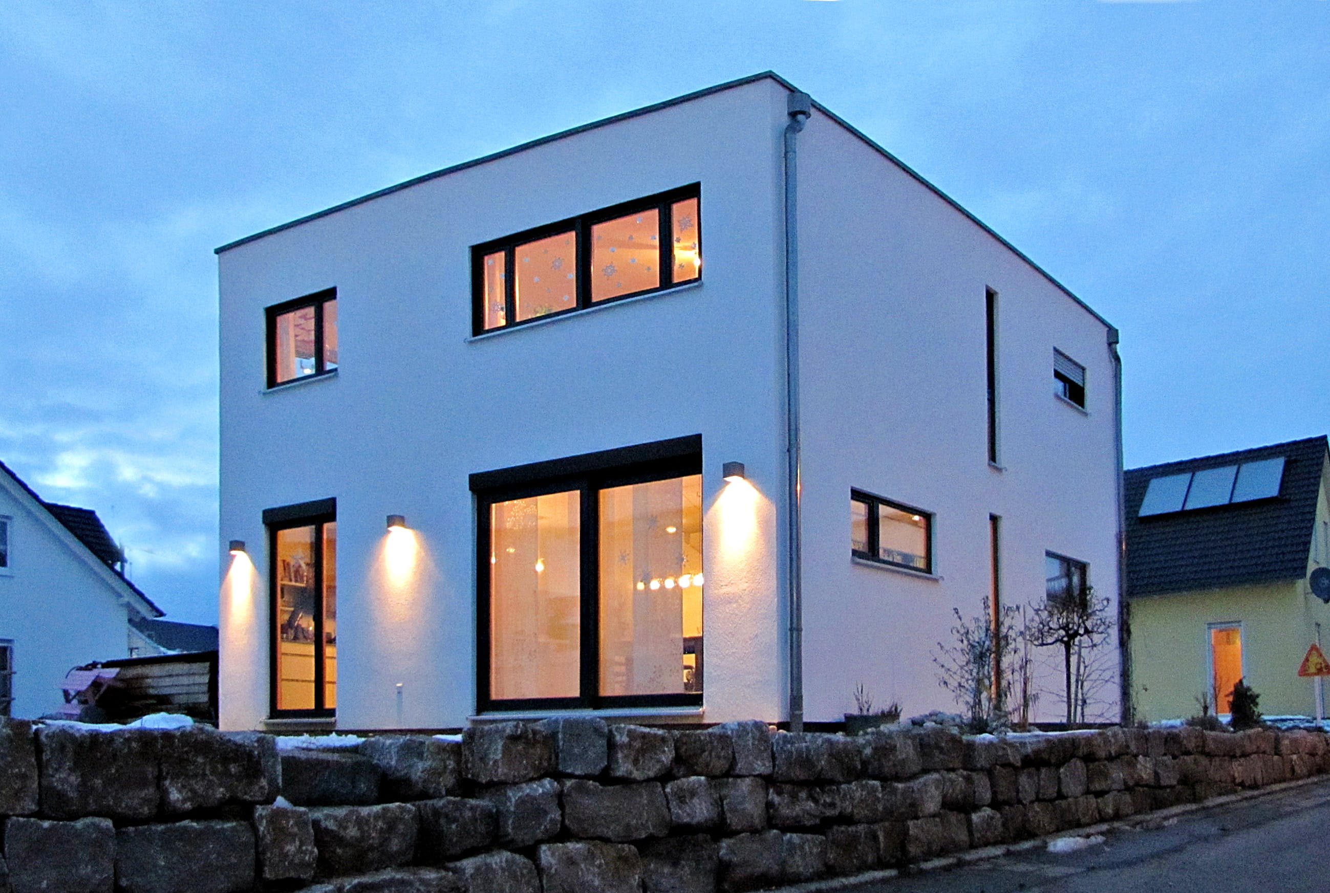 Fertighaus Homestory 044 von Lehner Haus Schlüsselfertig ab 322270€, Cubushaus Außenansicht 2