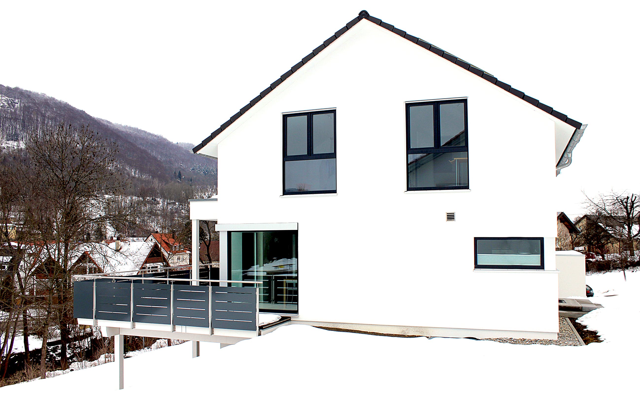 Fertighaus Homestory 114 von Lehner Haus Schlüsselfertig ab 396500€, Satteldach-Klassiker Außenansicht 2