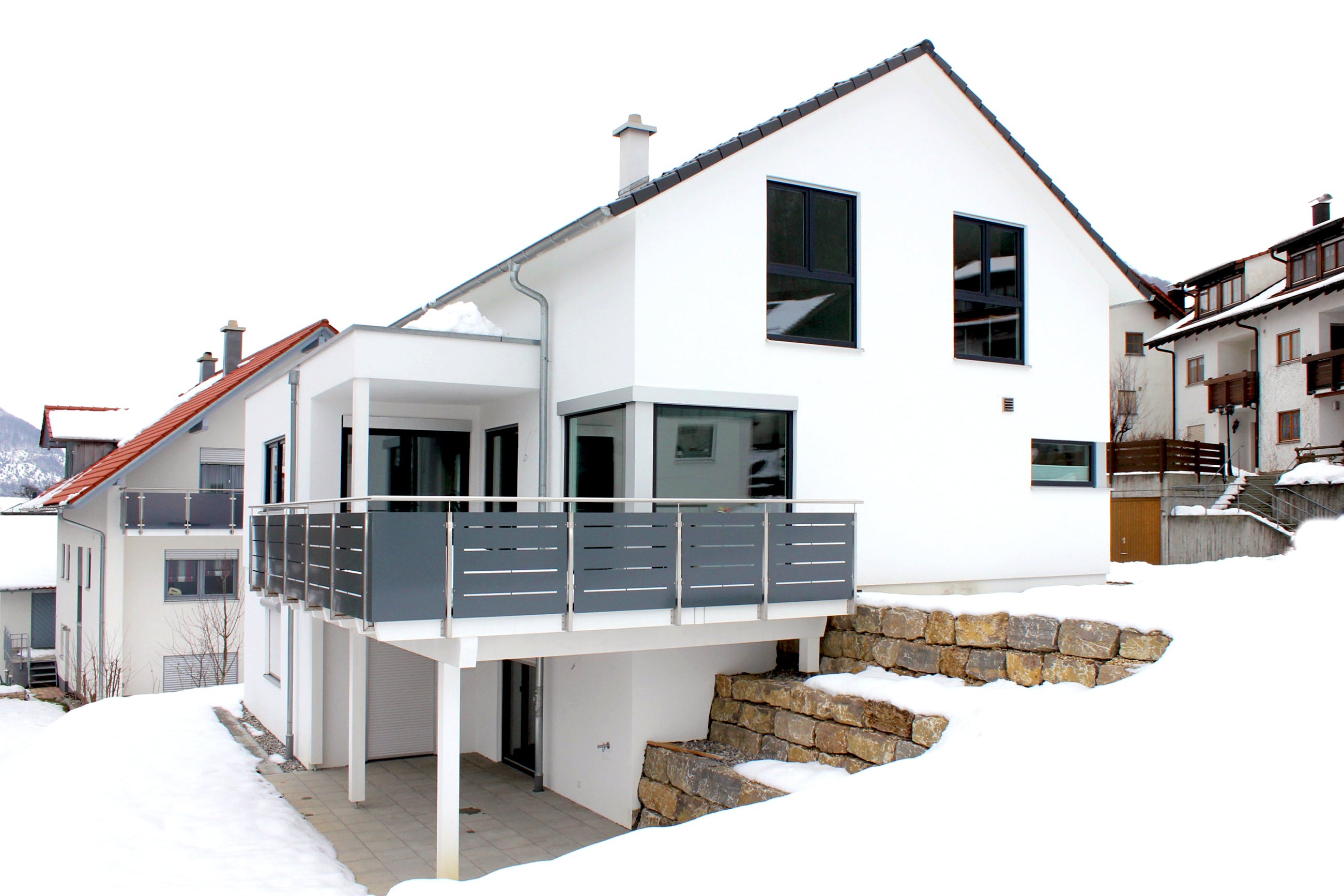 Fertighaus Homestory 114 von Lehner Haus Schlüsselfertig ab 396500€, Satteldach-Klassiker Außenansicht 3