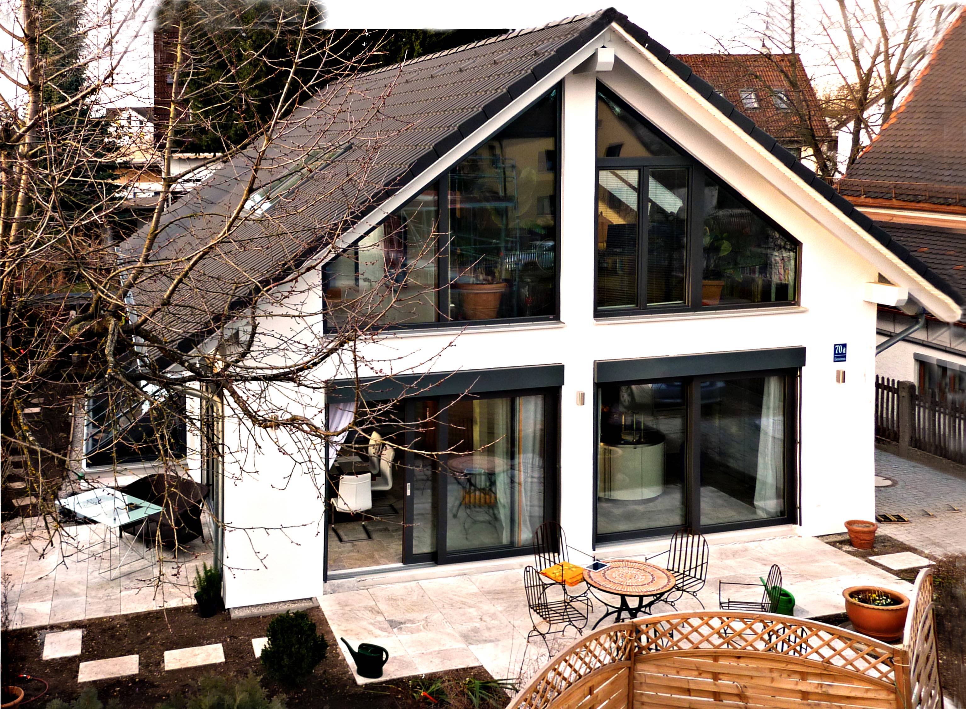 Fertighaus Homestory 193 von Lehner Haus Schlüsselfertig ab 432900€, Satteldach-Klassiker Außenansicht 1
