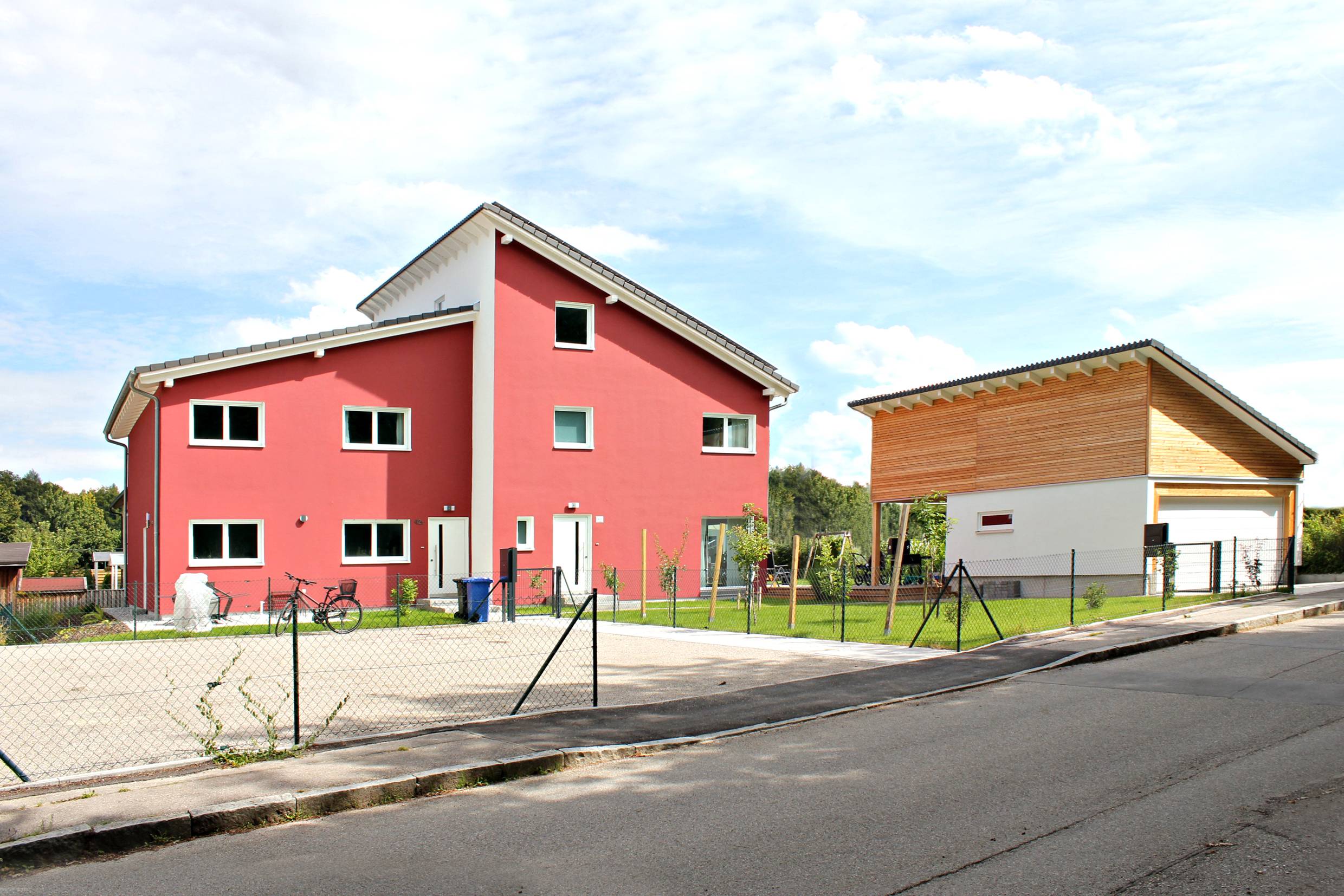 Fertighaus Homestory 256 von Lehner Haus Schlüsselfertig ab 747500€, Satteldach-Klassiker Außenansicht 1