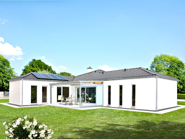 Fertighaus Homestory 271 von LEHNER HAUS Schlüsselfertig ab 274170€, Bungalow Außenansicht 1 Fertighaus Homestory 271 von LEHNER HAUS Schlüsselfertig ab 274170€, Bungalow Außenansicht 1