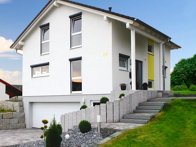 Fertighaus Homestory 31 von Lehner Haus Schlüsselfertig ab 332800€, Satteldach-Klassiker Außenansicht 1