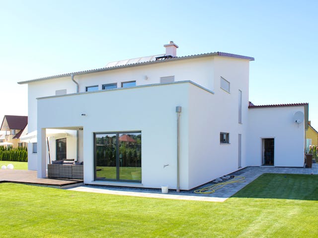 Fertighaus Homestory 43 von LEHNER HAUS Schlüsselfertig ab 455000€, Satteldach-Klassiker Außenansicht 1