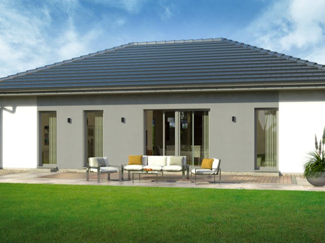 Fertighaus Bungalow 1 Walmdach von OKAL Haus Schlüsselfertig ab 358600€, Bungalow Außenansicht 1 Fertighaus Bungalow 1 Walmdach von OKAL Haus Schlüsselfertig ab 358600€, Bungalow Außenansicht 1
