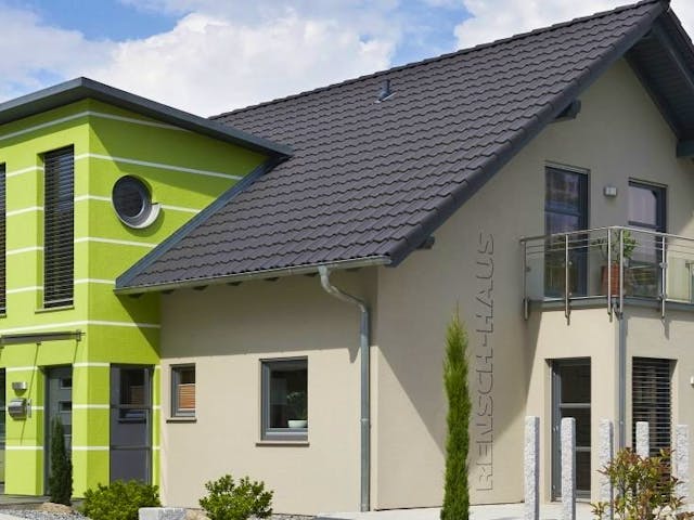 Fertighaus Musterhaus Valencia von RENSCH-HAUS, Außenansicht 1 Fertighaus Musterhaus Valencia von RENSCH-HAUS, Außenansicht 1