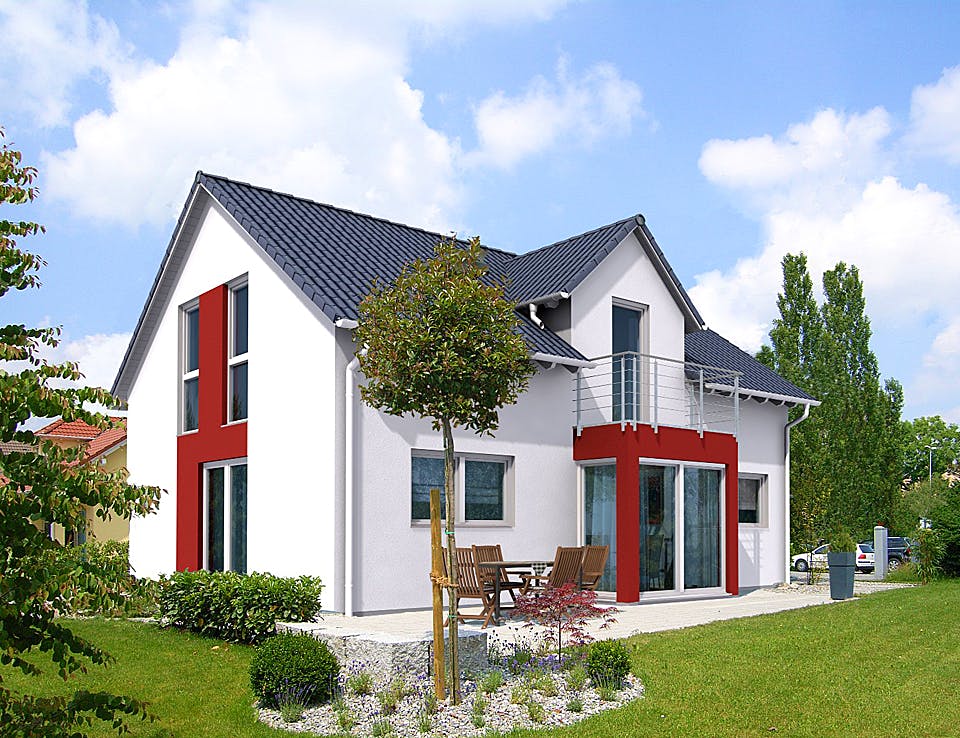 Massivhaus Klassik 93 von invivo haus Schlüsselfertig ab 469100€, Satteldach-Klassiker Außenansicht 1