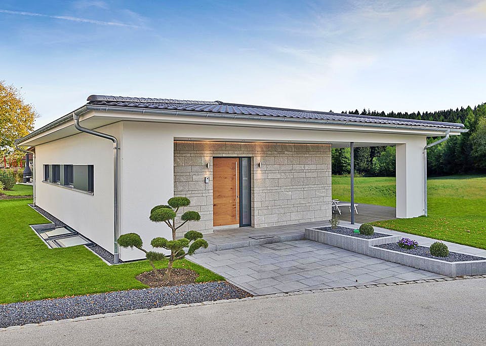 Fertighaus CLARON 1.1090 von KAMPA, Bungalow Außenansicht 2