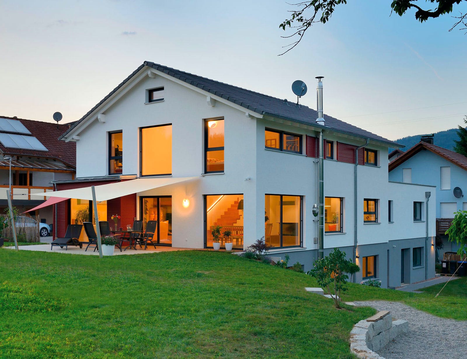 Fertighaus Haus Ingelfinger von Fertighaus WEISS Schlüsselfertig ab 493000€, Satteldach-Klassiker Außenansicht 1