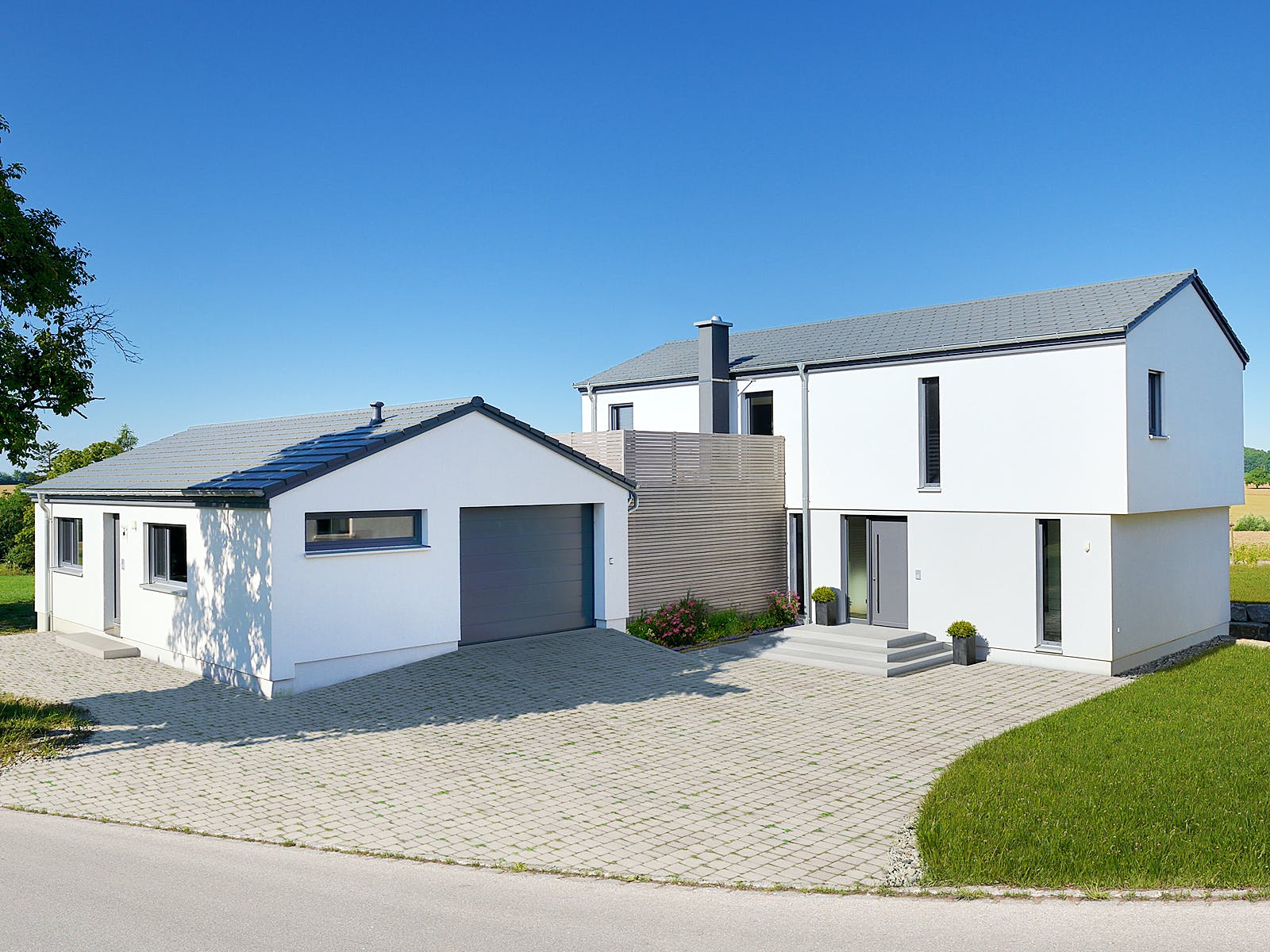 Fertighaus Haus Landhege von Keitel-Haus Schlüsselfertig ab 479450€, Satteldach-Klassiker Außenansicht 1