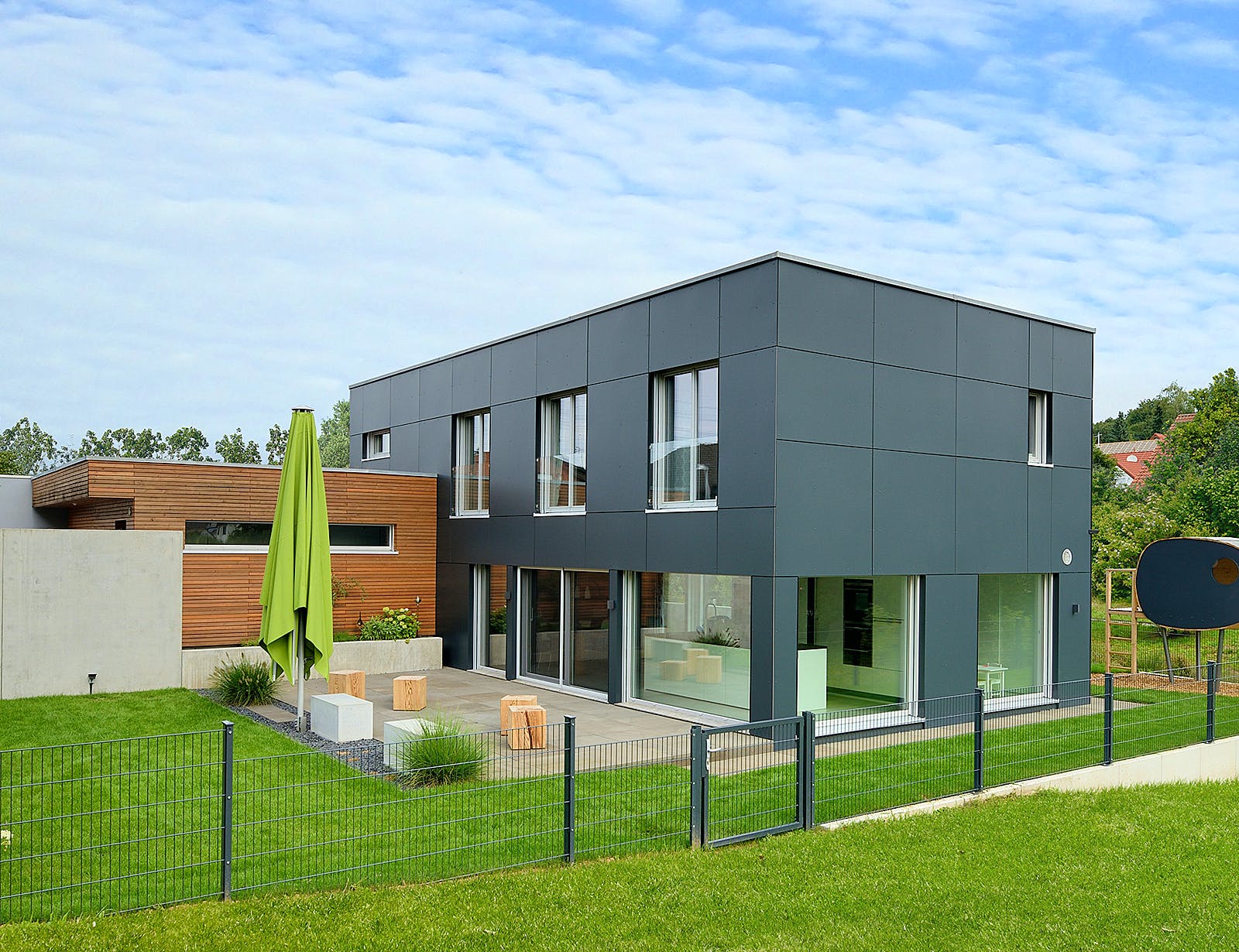 Fertighaus Haus Märzwiesen von Keitel-Haus Schlüsselfertig ab 384090€, Cubushaus Außenansicht 1