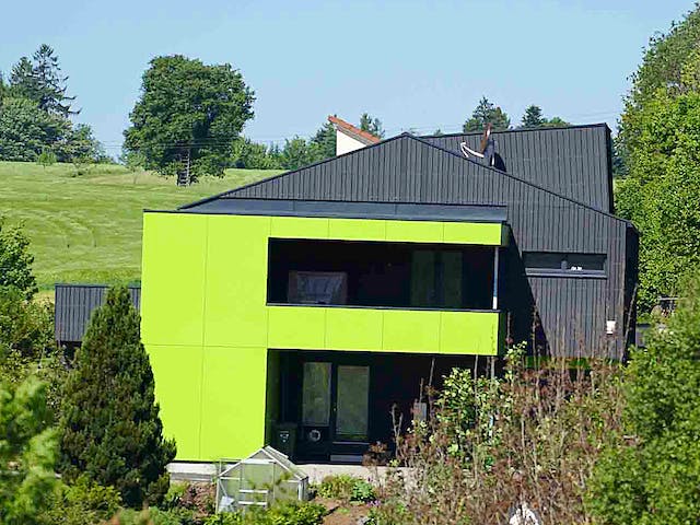 Fertighaus Musterhaus Zukunft von Kielwein Holzbau Schlüsselfertig ab 707500€, Satteldach-Klassiker Außenansicht 1