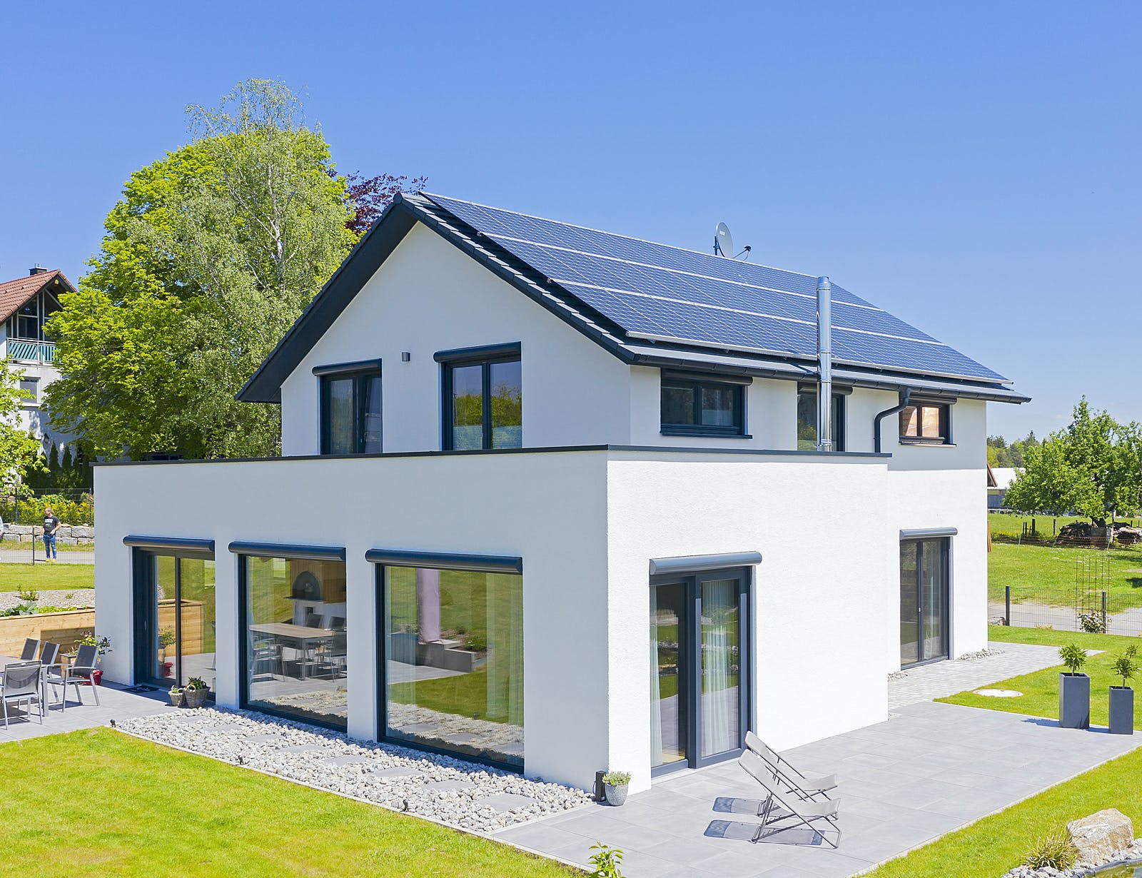 Fertighaus Einfamilienhaus W von Zimmergeschäft Kunz Schlüsselfertig ab 650000€, Satteldach-Klassiker Außenansicht 2
