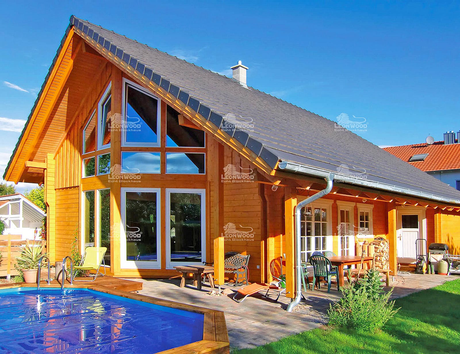Blockhaus Adria von LéonWood Holz-Blockhaus Bausatzhaus ab 133270€, Blockhaus Außenansicht 1