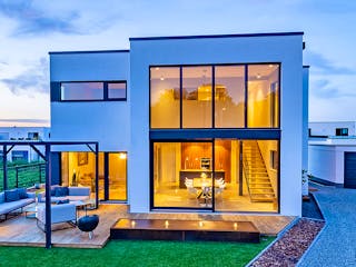 Fertighaus Flachdach 132 von LUXHAUS, Cubushaus Außenansicht 1