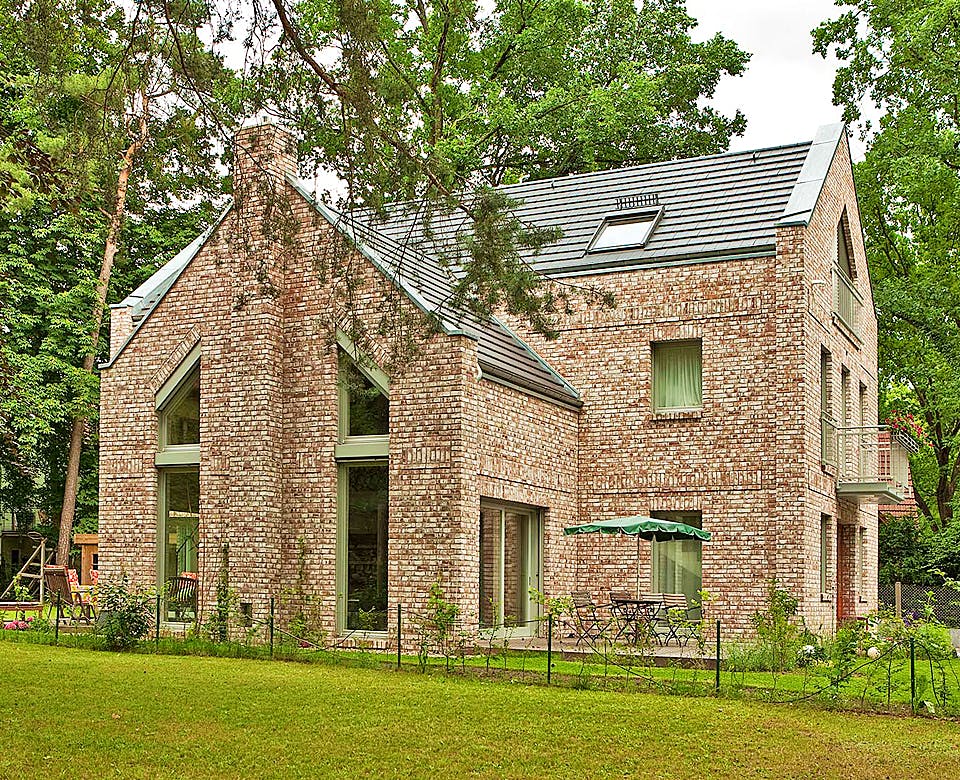 Massivhaus Christiansen von Mammen Bauunternehmen, Satteldach-Klassiker Außenansicht 1