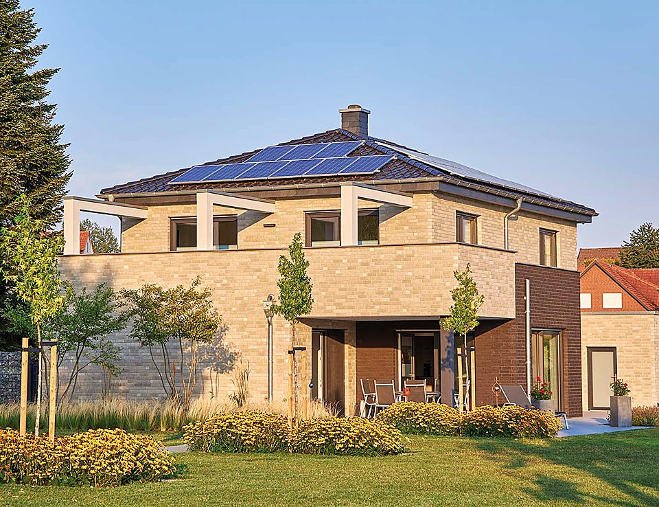 Massivhaus Elberfeld von Mammen Bauunternehmen, Stadtvilla Außenansicht 2