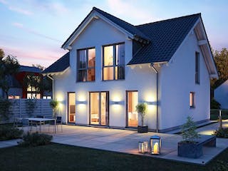 Massivhaus ARCHITEKTENHAUS KOMFORT von Kern-Haus Chemnitz Schlüsselfertig ab 304900€, Satteldach-Klassiker Außenansicht 4