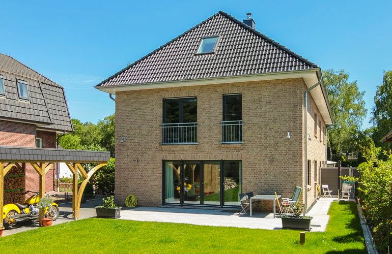Massivhaus Duo Stadtvilla 130 von ECO System HAUS, Außenansicht 3