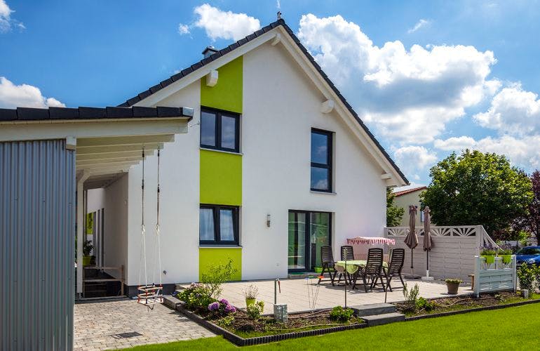 Massivhaus EFH Maiwald von Zaunmüller Massivhaus, Außenansicht 2