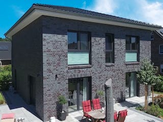 Massivhaus ELBHANG von Kagebau, Stadtvilla Außenansicht 3