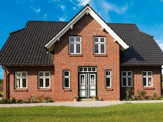 Massivhaus GROSSER KAPITÄN von Kagebau,  Außenansicht 2