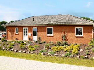 Massivhaus Hans Christiansen 115 von Stoll Haus Schlüsselfertig ab 185200€, Bungalow Außenansicht 1