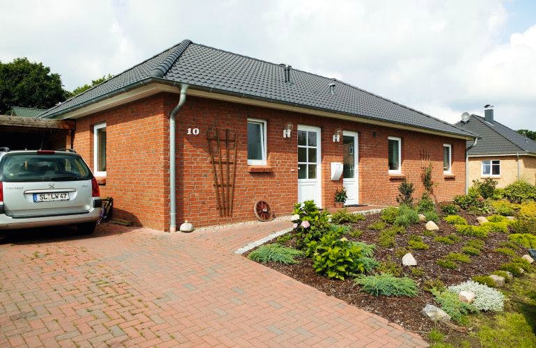 Massivhaus Hans Christiansen 115 von Stoll Haus Schlüsselfertig ab 185200€, Bungalow Außenansicht 2