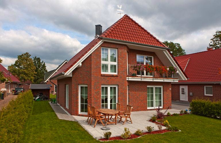 Massivhaus Haus Schwerin von ROTH-MASSIVHAUS, Außenansicht 1