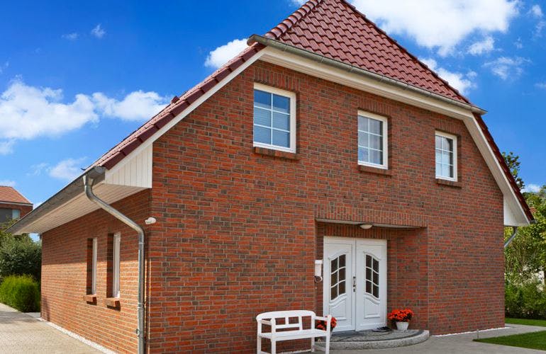 Massivhaus Haus Schwerin von ROTH-MASSIVHAUS, Außenansicht 2