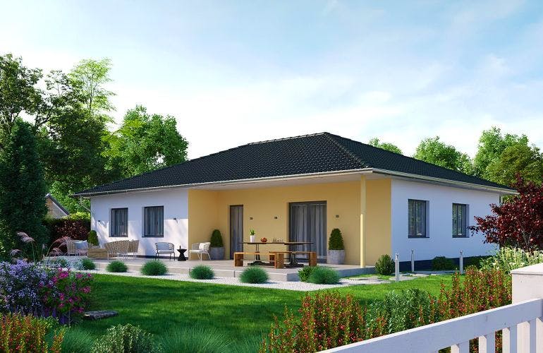 Massivhaus IL-3-122 von Elbe-Haus, Bungalow Außenansicht 2