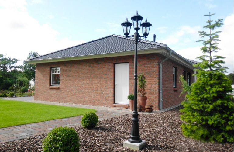 Massivhaus Matthias Claudius 147 von Stoll Haus Schlüsselfertig ab 233300€, Bungalow Außenansicht 1