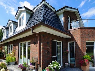 Massivhaus SÜLLBERG von Kagebau,  Außenansicht 4